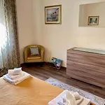 Luxury With 2 Bedrooms - Center - Residenza Michelangelo Florencja
